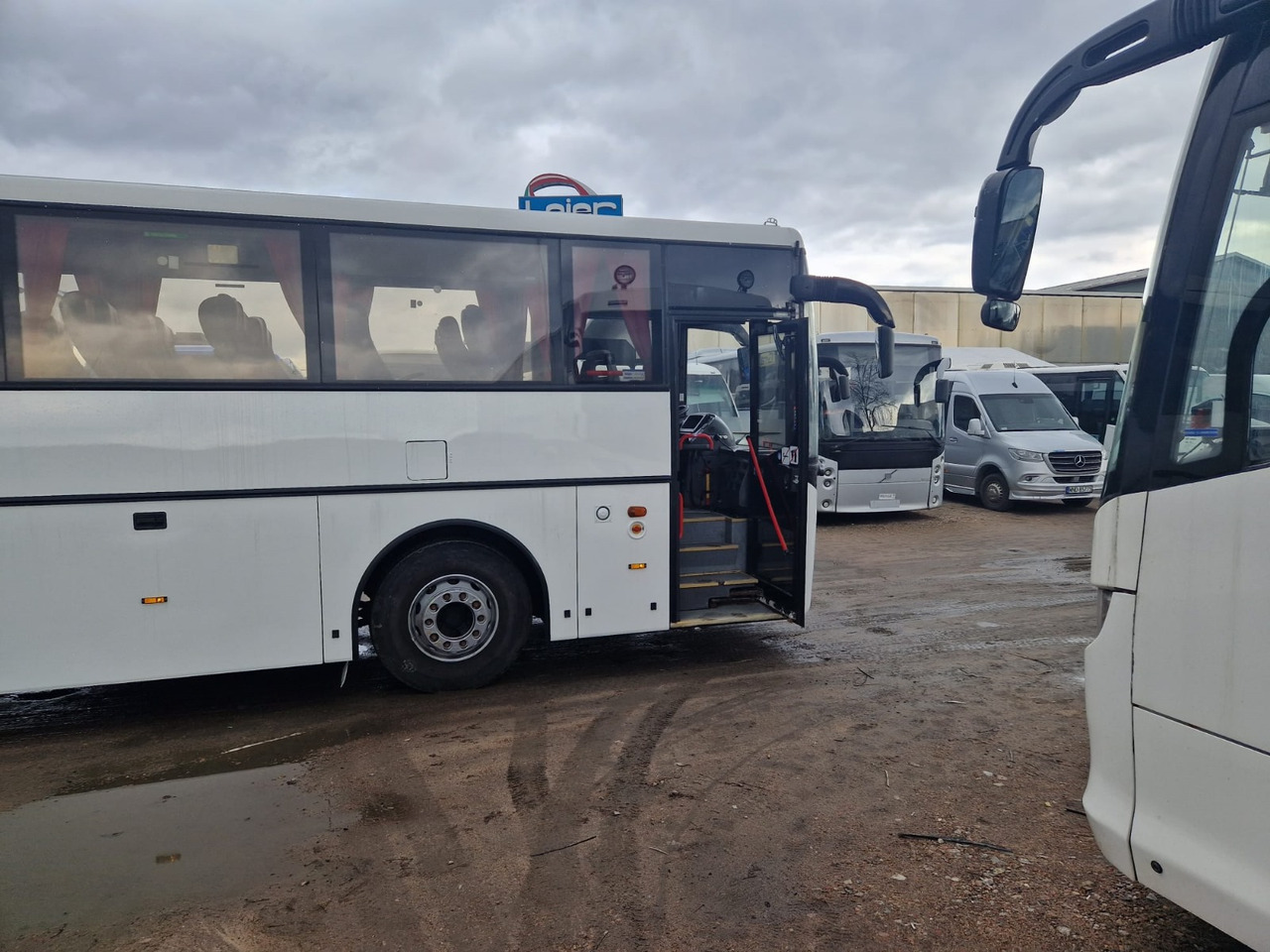VOLVO B12B VEST HORISONT - Turistinis autobusas: foto 5 VOLVO B12B VEST HORISONT - Turistinis autobusas: foto 5