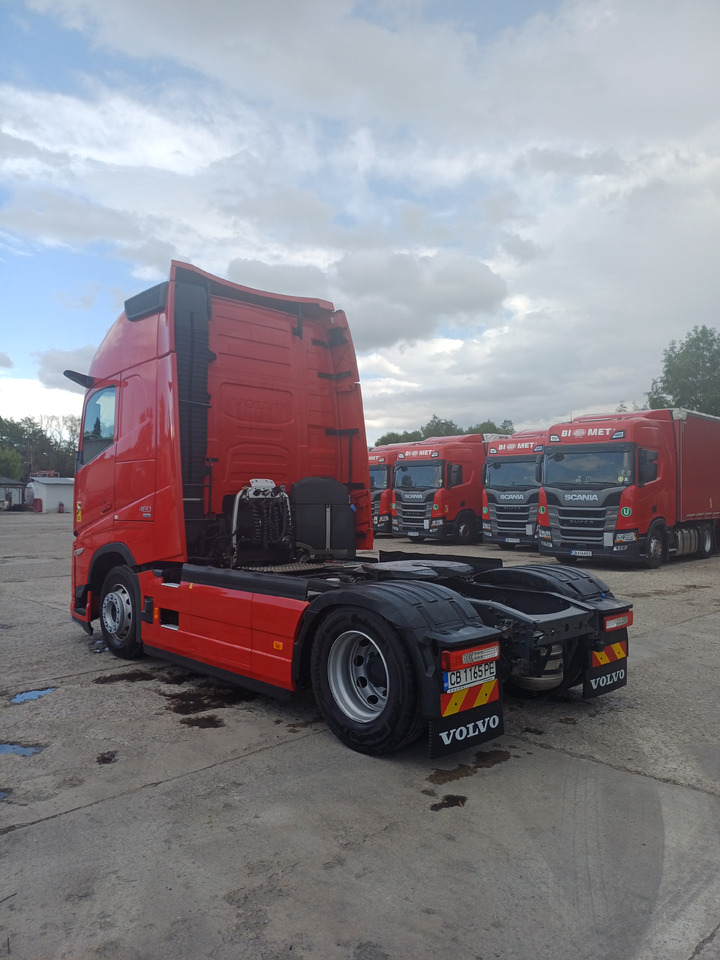 VOLVO FH 460T 4x2T , AERO , 3 PIECES - Vilkikas: foto 4 VOLVO FH 460T 4x2T , AERO , 3 PIECES - Vilkikas: foto 4