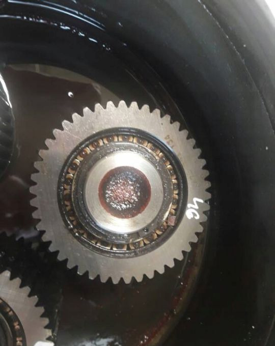 Zwolnica koła john Deere most APL 325 - Transmisija: foto 2 Zwolnica koła john Deere most APL 325 - Transmisija: foto 2