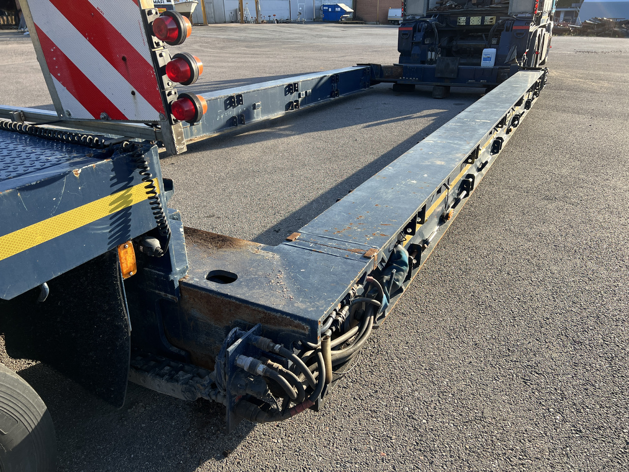 Žemo profilio platforma puspriekabė pervežimui siloso BROSHUIS 3 ADB-38: foto 9