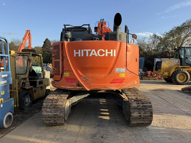 HITACHI ZX135US-6 - Vikšrinis ekskavatorius: foto 4 HITACHI ZX135US-6 - Vikšrinis ekskavatorius: foto 4