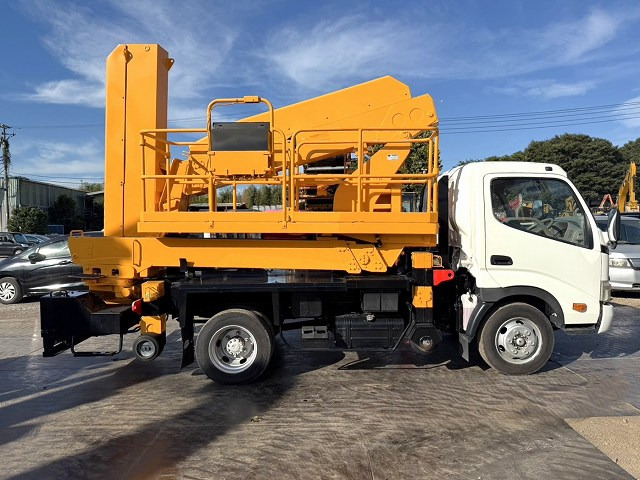 Autobokštelio TADANO BT-200-2: foto 6 Autobokštelio TADANO BT-200-2: foto 6