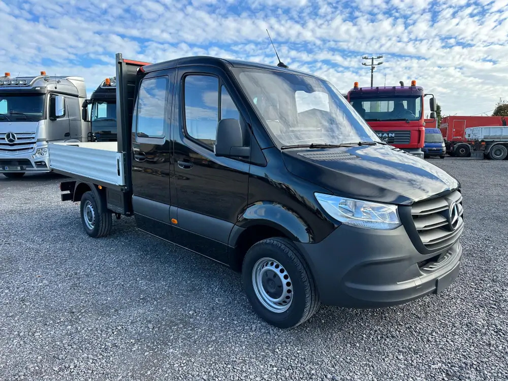 Mercedes-Benz Sprinter 317 CDI * BRAND NEW*CREW CAB 7 SEATS - Bortinis automobilis, Komercinis automobilis su dviguba kabina: foto 2 Mercedes-Benz Sprinter 317 CDI * BRAND NEW*CREW CAB 7 SEATS - Bortinis automobilis, Komercinis automobilis su dviguba kabina: foto 2