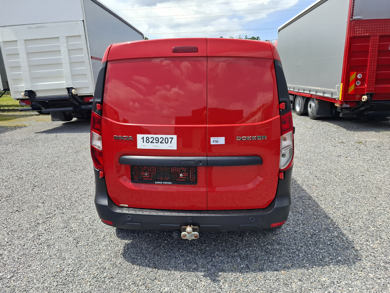 DACIA Dokker 1.5 DCI - Furgonas su krovinių dėže: foto 5 DACIA Dokker 1.5 DCI - Furgonas su krovinių dėže: foto 5