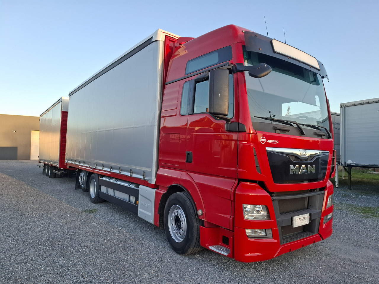 MAN TGX 26.440 E6 + SCHMITZ - Tentinis sunkvežimis: foto 4 MAN TGX 26.440 E6 + SCHMITZ - Tentinis sunkvežimis: foto 4
