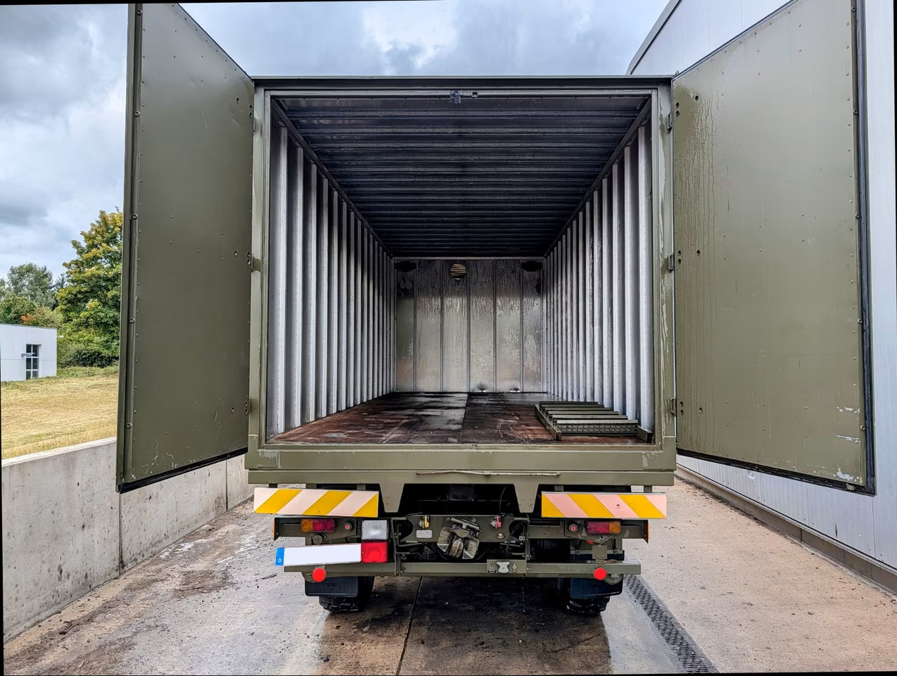 VOLVO N10 - Furgonas sunkvežimis: foto 4 VOLVO N10 - Furgonas sunkvežimis: foto 4