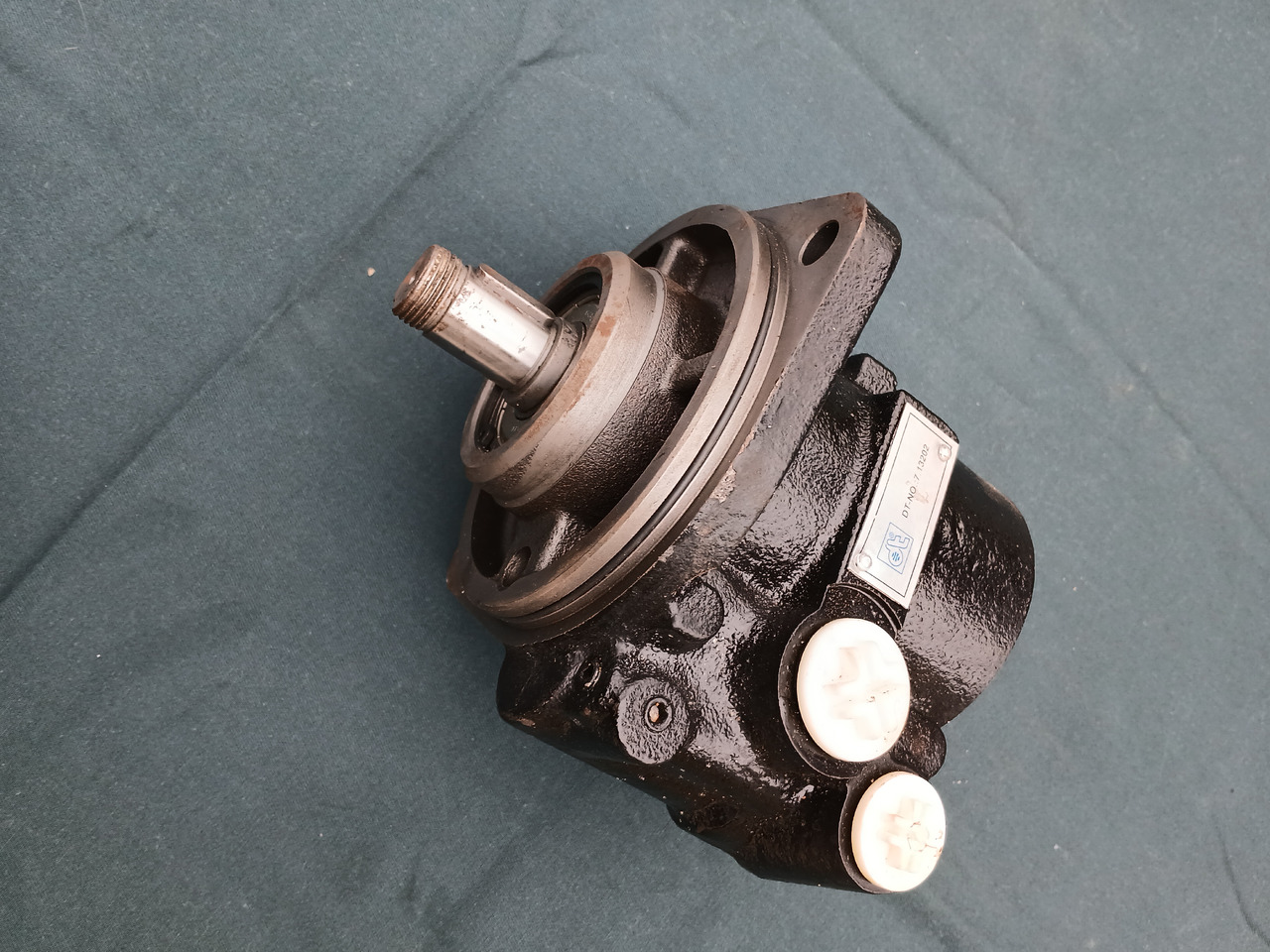 Steeringpump DT 713202 for IVECO - Stiprintuvo siurblys: foto 1 Steeringpump DT 713202 for IVECO - Stiprintuvo siurblys: foto 1