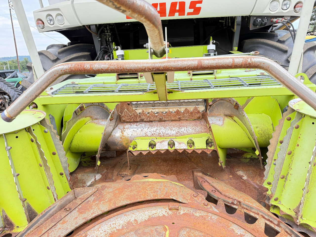 CLAAS RU 450 XTRA - 2010 ROK - PRZYSTAWKA DO KUKURYDZY - Kukurūzų pjaunamoji: foto 4 CLAAS RU 450 XTRA - 2010 ROK - PRZYSTAWKA DO KUKURYDZY - Kukurūzų pjaunamoji: foto 4