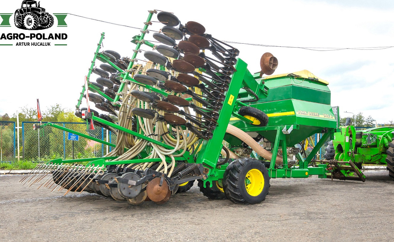 JOHN DEERE 740A - 2008 ROK - 6 M - Sėjamoji: foto 4 JOHN DEERE 740A - 2008 ROK - 6 M - Sėjamoji: foto 4