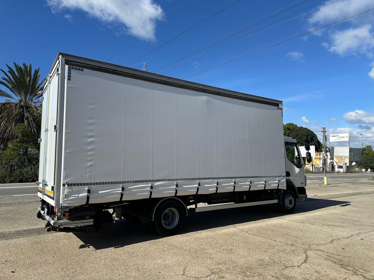 DAF LF 45.250 - Tentinis sunkvežimis: foto 3 DAF LF 45.250 - Tentinis sunkvežimis: foto 3