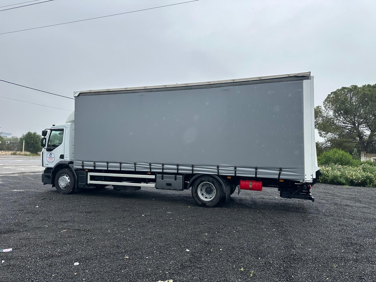 RENAULT PREMIUM 380 - Tentinis sunkvežimis: foto 5 RENAULT PREMIUM 380 - Tentinis sunkvežimis: foto 5