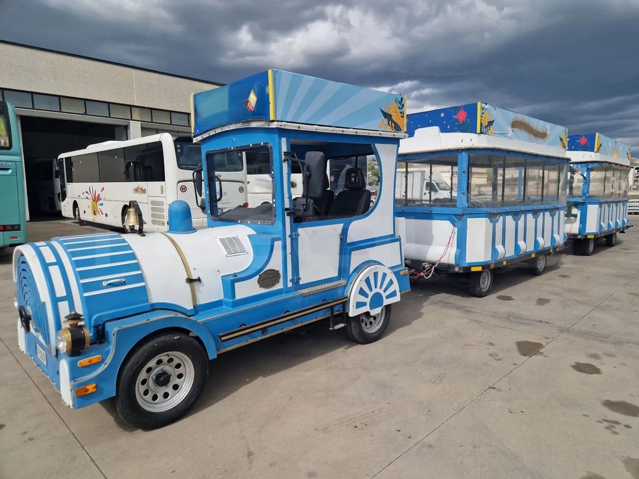 Suzuki Road train - Autobusas: foto 4 Suzuki Road train - Autobusas: foto 4