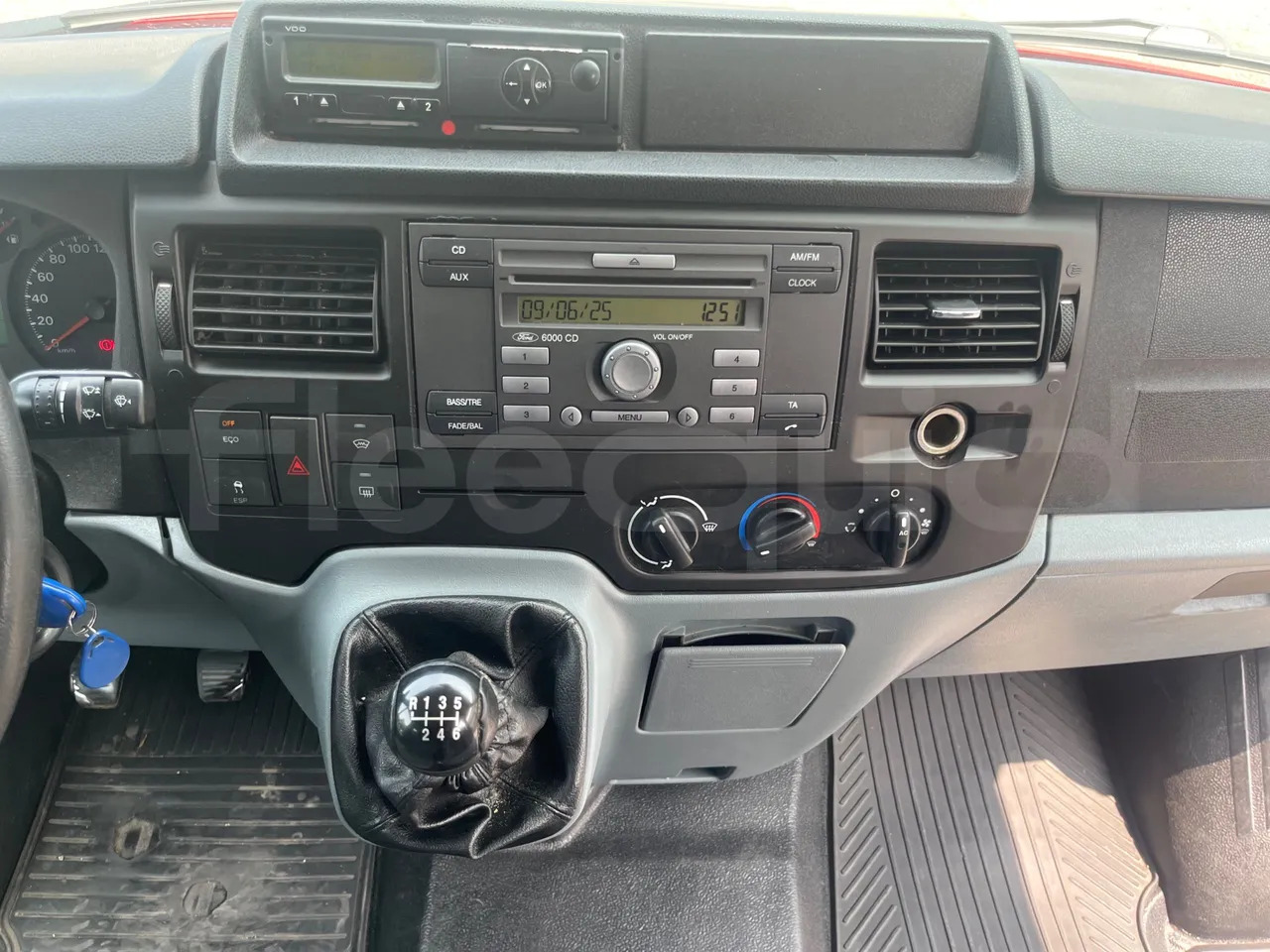 Ford Transit Tourneo - Mikroautobusas, Keleivinis furgonas: foto 2 Ford Transit Tourneo - Mikroautobusas, Keleivinis furgonas: foto 2