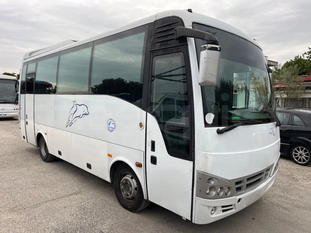 Isuzu Turquoise - Turistinis autobusas: foto 1 Isuzu Turquoise - Turistinis autobusas: foto 1