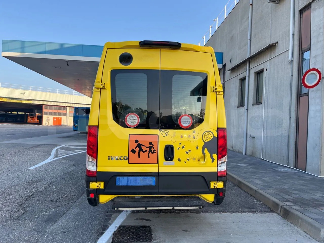 Iveco Daily - Mokyklinis autobusas, Mikroautobusas: foto 5 Iveco Daily - Mokyklinis autobusas, Mikroautobusas: foto 5