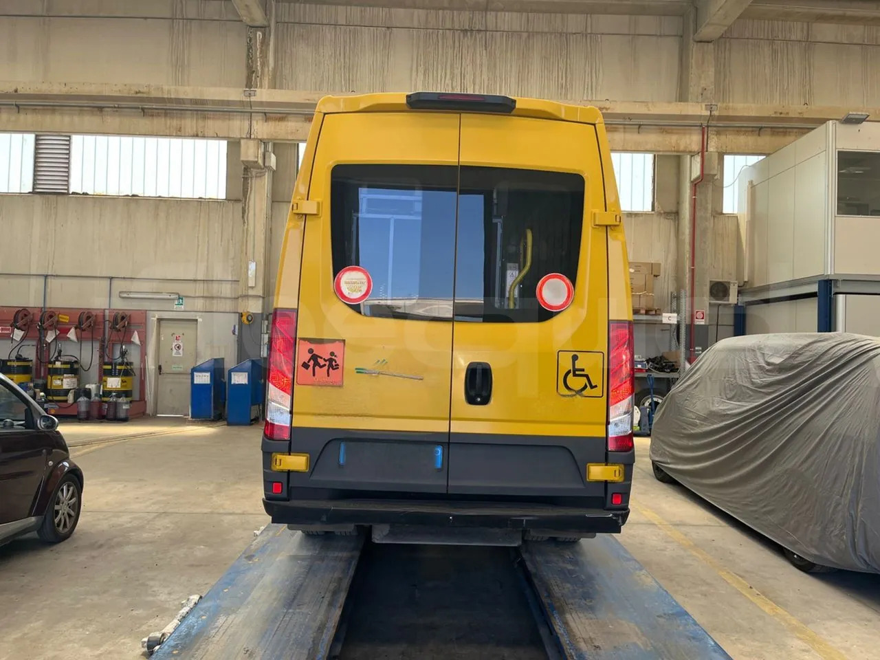 Iveco Daily - Mokyklinis autobusas: foto 5 Iveco Daily - Mokyklinis autobusas: foto 5