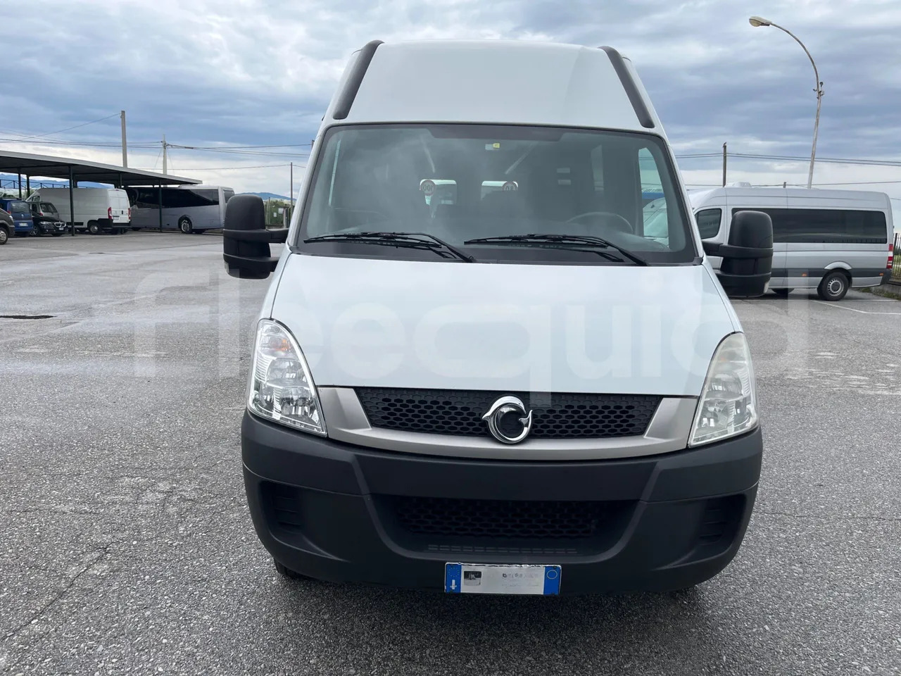 Iveco Daily - Mikroautobusas, Keleivinis furgonas: foto 2 Iveco Daily - Mikroautobusas, Keleivinis furgonas: foto 2
