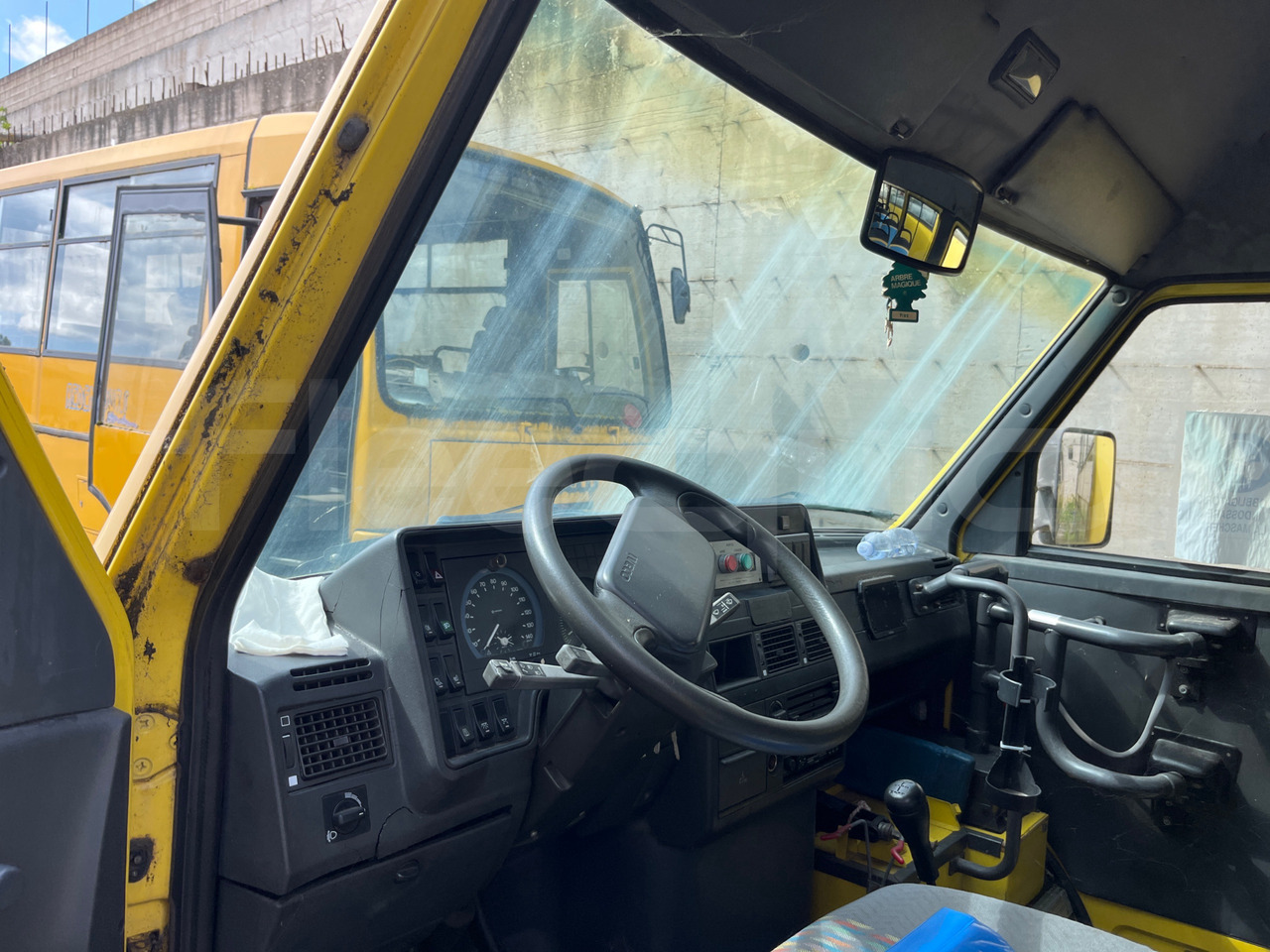 Iveco Turbo Daily - Mokyklinis autobusas: foto 5 Iveco Turbo Daily - Mokyklinis autobusas: foto 5