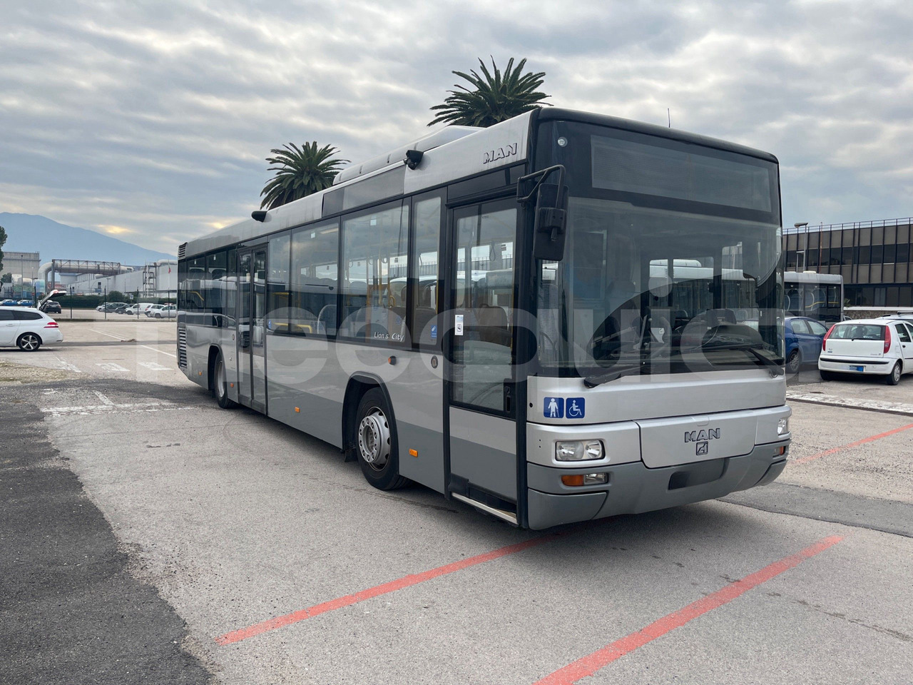 Man Lion's Classic - Priemiestinis autobusas: foto 1 Man Lion's Classic - Priemiestinis autobusas: foto 1