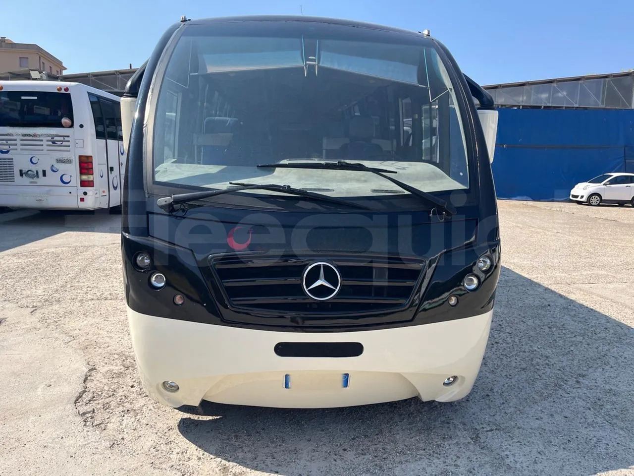 Mercedes-Benz MB 818 S - Turistinis autobusas: foto 2 Mercedes-Benz MB 818 S - Turistinis autobusas: foto 2