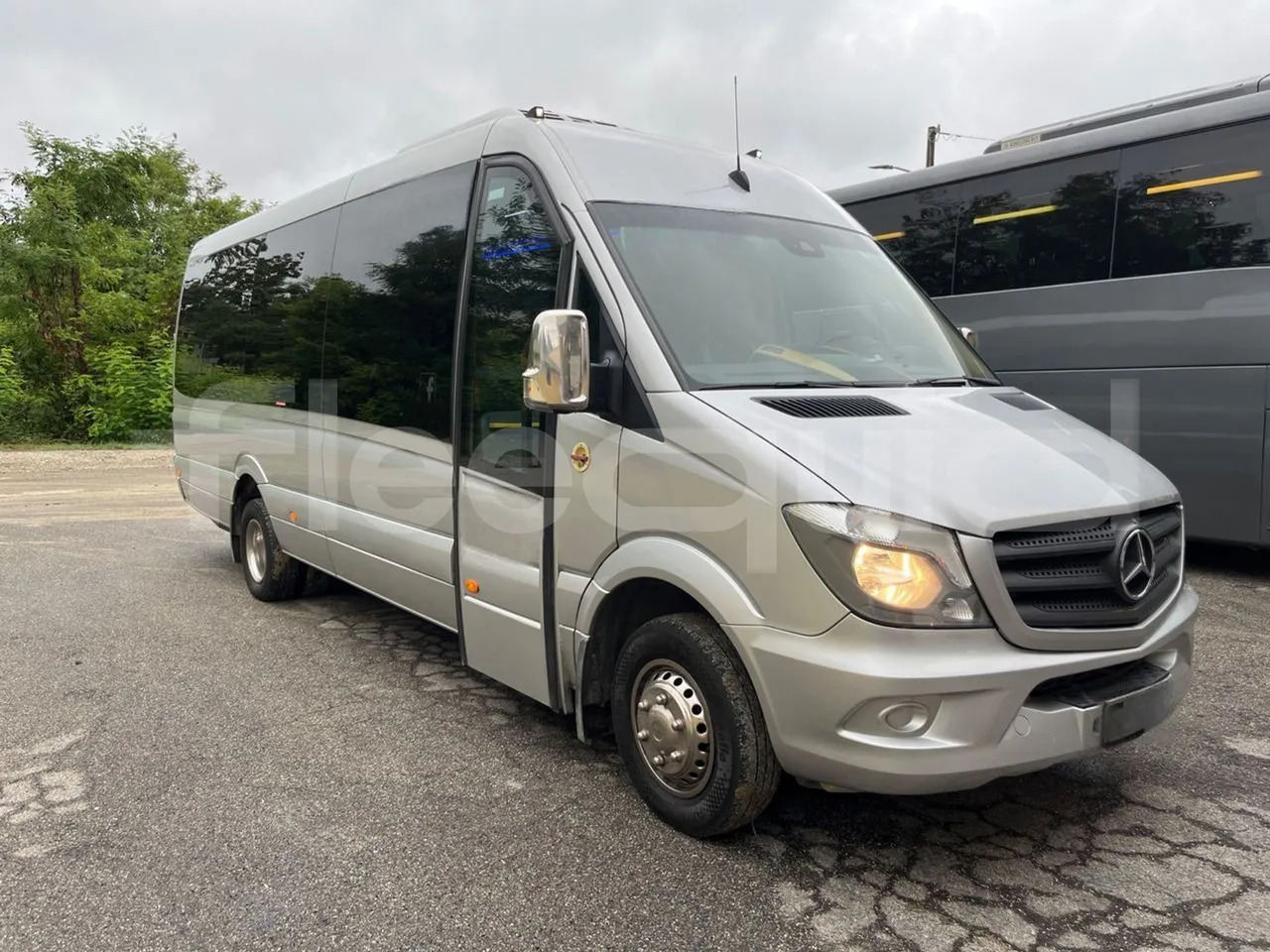 Mercedes-Benz Sprinter - Priemiestinis autobusas: foto 1 Mercedes-Benz Sprinter - Priemiestinis autobusas: foto 1