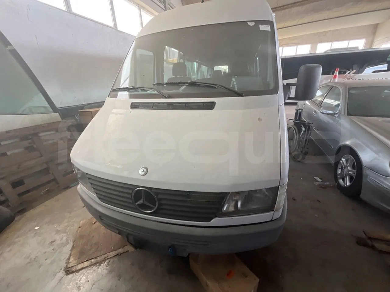 Mercedes-Benz Sprinter - Priemiestinis autobusas: foto 2 Mercedes-Benz Sprinter - Priemiestinis autobusas: foto 2
