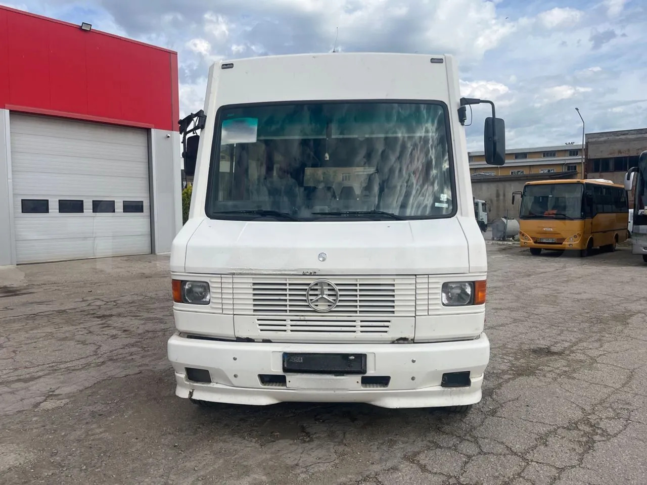 Mercedes-Benz Vario - Mikroautobusas, Keleivinis furgonas: foto 1 Mercedes-Benz Vario - Mikroautobusas, Keleivinis furgonas: foto 1