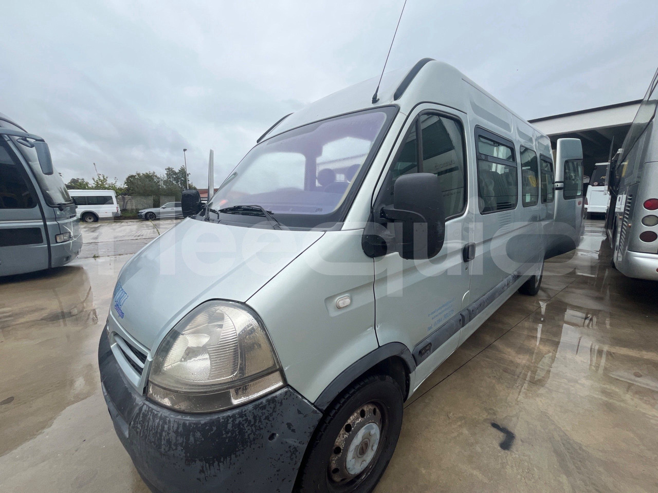 Nissan Interstar - Mikroautobusas, Keleivinis furgonas: foto 4 Nissan Interstar - Mikroautobusas, Keleivinis furgonas: foto 4