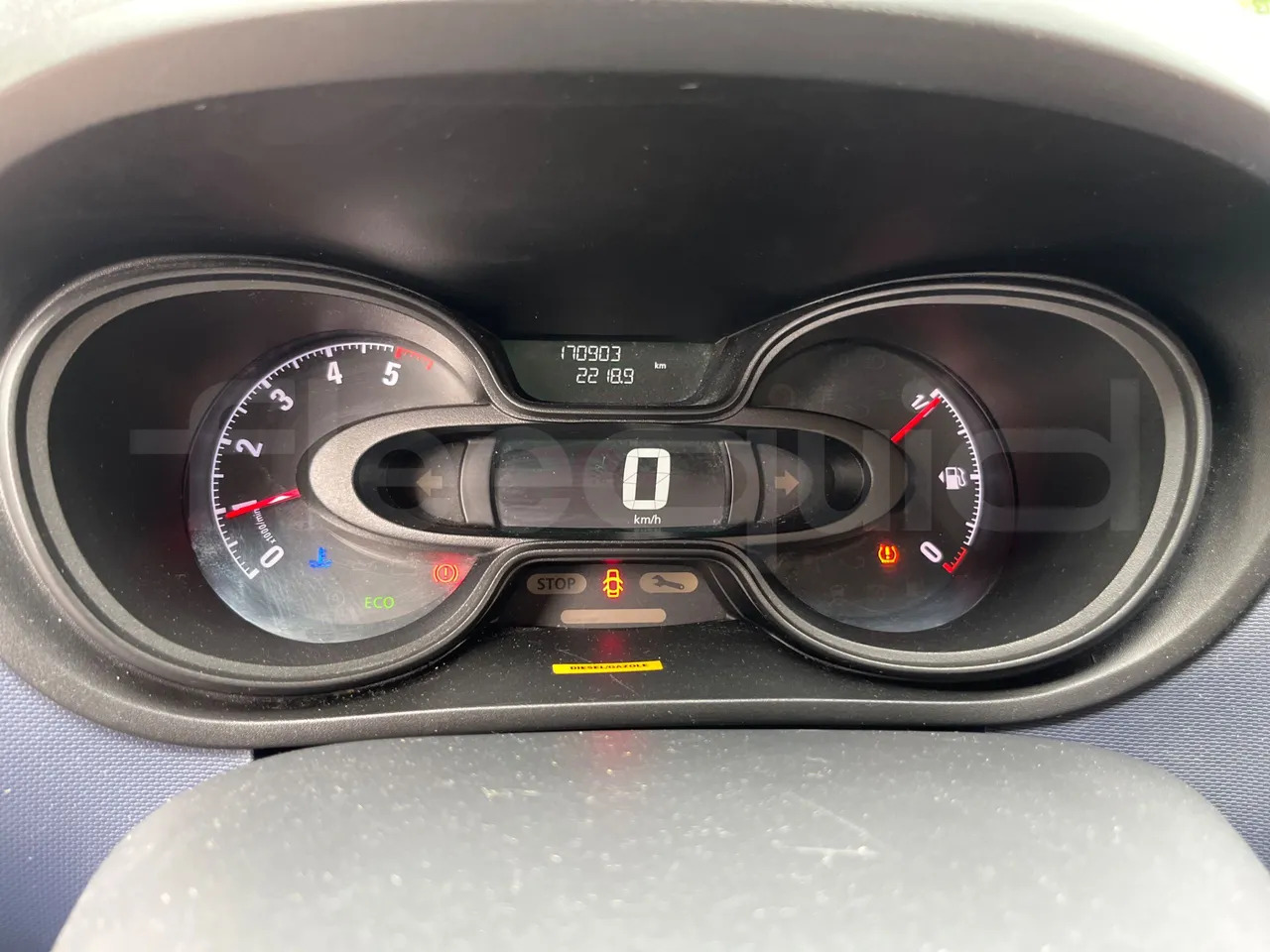 Opel Vivaro - B - Priemiestinis autobusas: foto 3 Opel Vivaro - B - Priemiestinis autobusas: foto 3