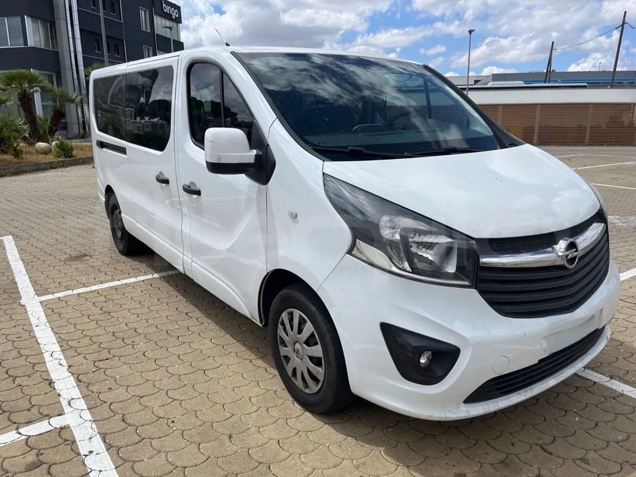 Opel Vivaro - B - Priemiestinis autobusas: foto 1 Opel Vivaro - B - Priemiestinis autobusas: foto 1