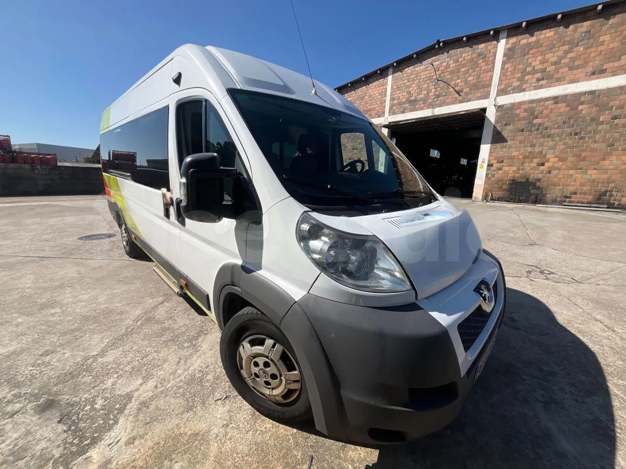 Peugeot 17P 440 BOXER - Priemiestinis autobusas: foto 1 Peugeot 17P 440 BOXER - Priemiestinis autobusas: foto 1