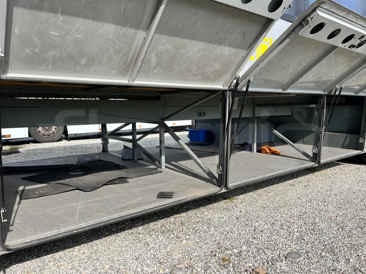 Priemiestinis autobusas Setra S315: foto 8