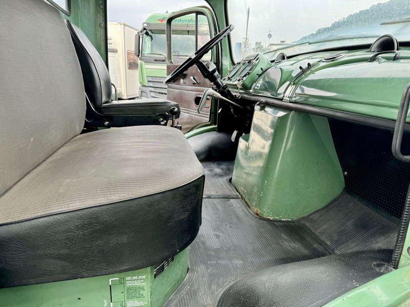 Mercedes-Benz LK 1313 Haubenwagen Oldtimer 3 Wischer hohe Scheibe - Savivartis sunkvežimis: foto 3 Mercedes-Benz LK 1313 Haubenwagen Oldtimer 3 Wischer hohe Scheibe - Savivartis sunkvežimis: foto 3