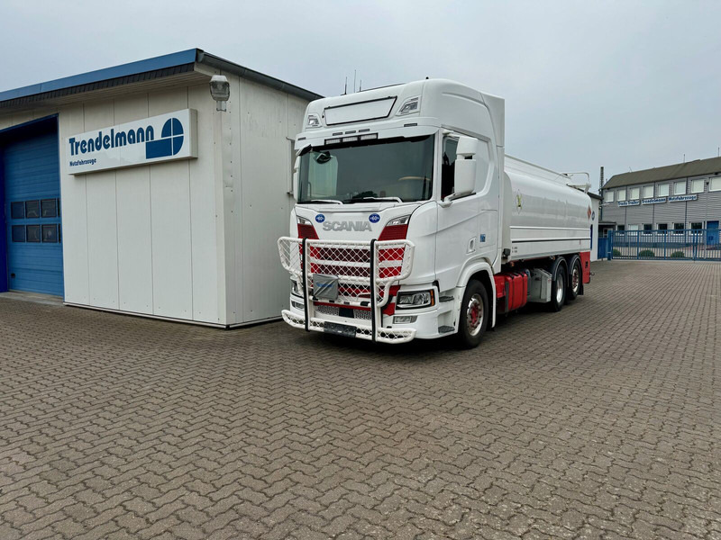 Scania R 500 Tankwagen Benzin-Diesel Oben und Unten Belfüllung - Autocisterna: foto 1 Scania R 500 Tankwagen Benzin-Diesel Oben und Unten Belfüllung - Autocisterna: foto 1