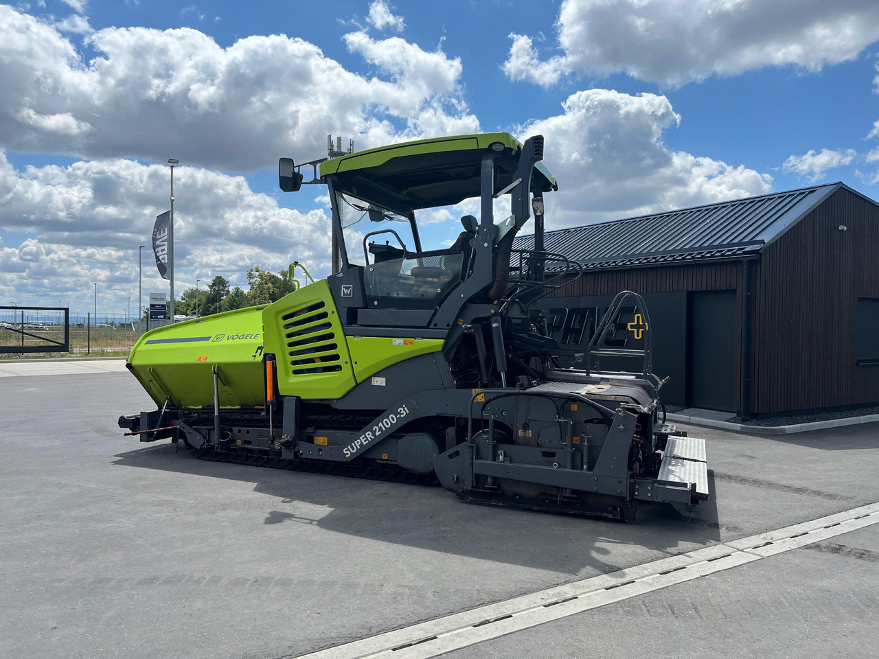 VÖGELE SUPER 2100-3i - Asfalto klotuvas: foto 2 VÖGELE SUPER 2100-3i - Asfalto klotuvas: foto 2