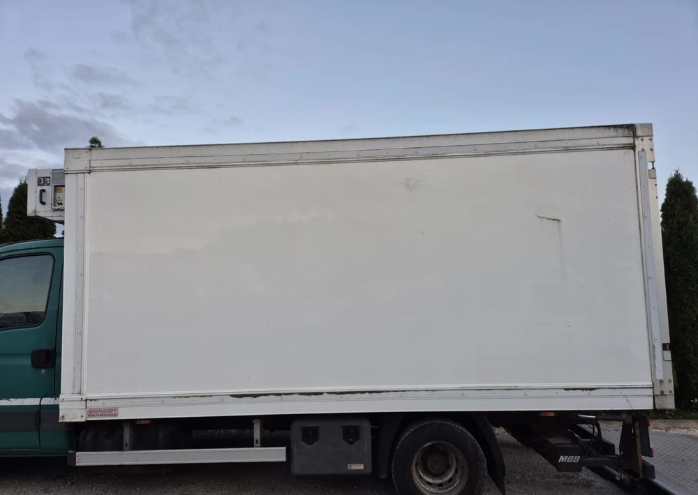 Chłodnia Mroźnia Izoterma 4.5m, 2012 rok, zasilanie stacjonarne, stan bdb! - Kėbulas - refrižeratorius: foto 2 Chłodnia Mroźnia Izoterma 4.5m, 2012 rok, zasilanie stacjonarne, stan bdb! - Kėbulas - refrižeratorius: foto 2