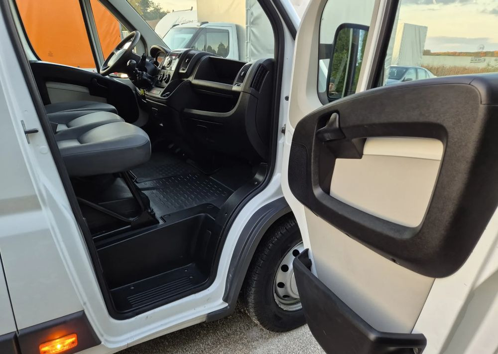 Fiat DUCATO 2.3 150KM / - Komercinis automobilis su dviguba kabina: foto 5 Fiat DUCATO 2.3 150KM / - Komercinis automobilis su dviguba kabina: foto 5