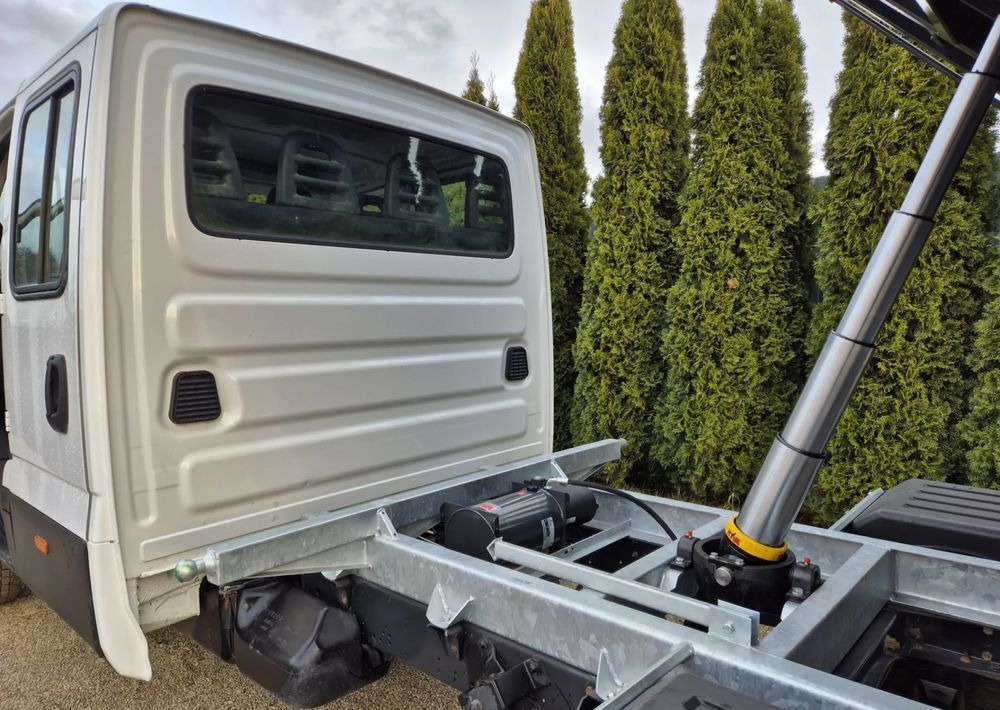 Iveco Iveco 35c18 3.0 180KM Brygadówka/ - Mažas savivartis: foto 4 Iveco Iveco 35c18 3.0 180KM Brygadówka/ - Mažas savivartis: foto 4