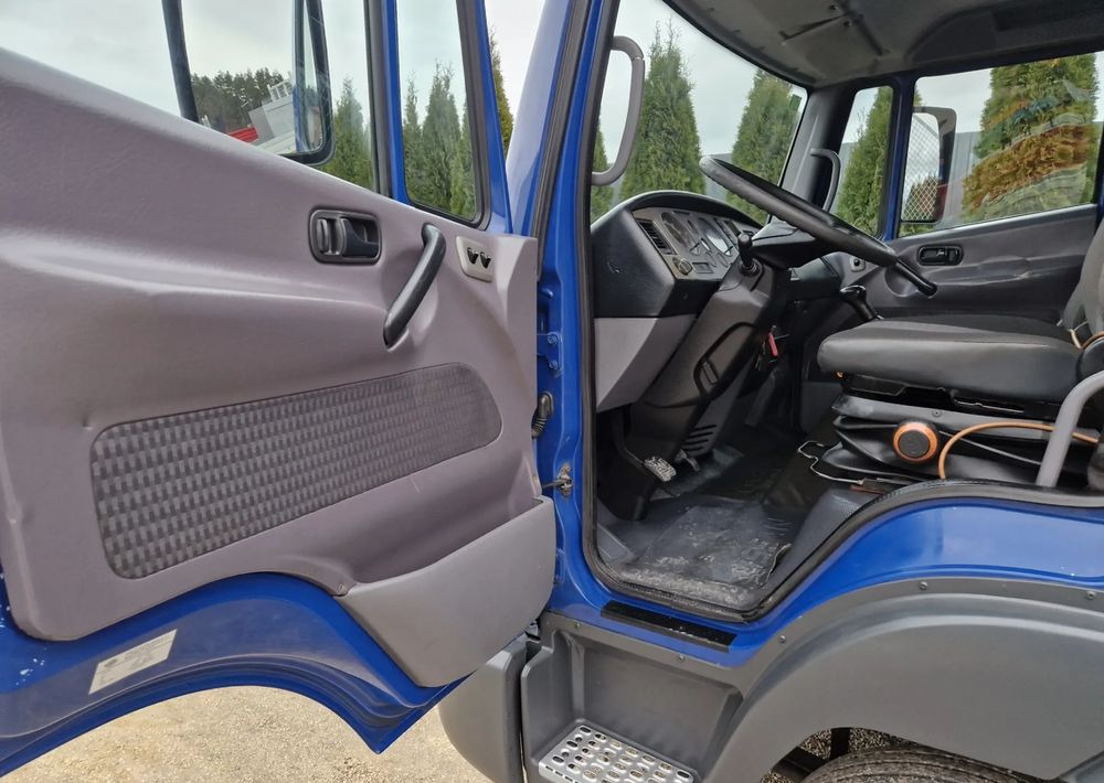 Savivartis sunkvežimis Nissan Atleon 3.0: foto 7 Savivartis sunkvežimis Nissan Atleon 3.0: foto 7