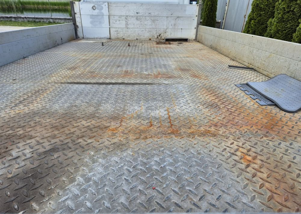 Skrzynia ładunkowa 4m Iveco - Bortinis kėbulas: foto 4 Skrzynia ładunkowa 4m Iveco - Bortinis kėbulas: foto 4