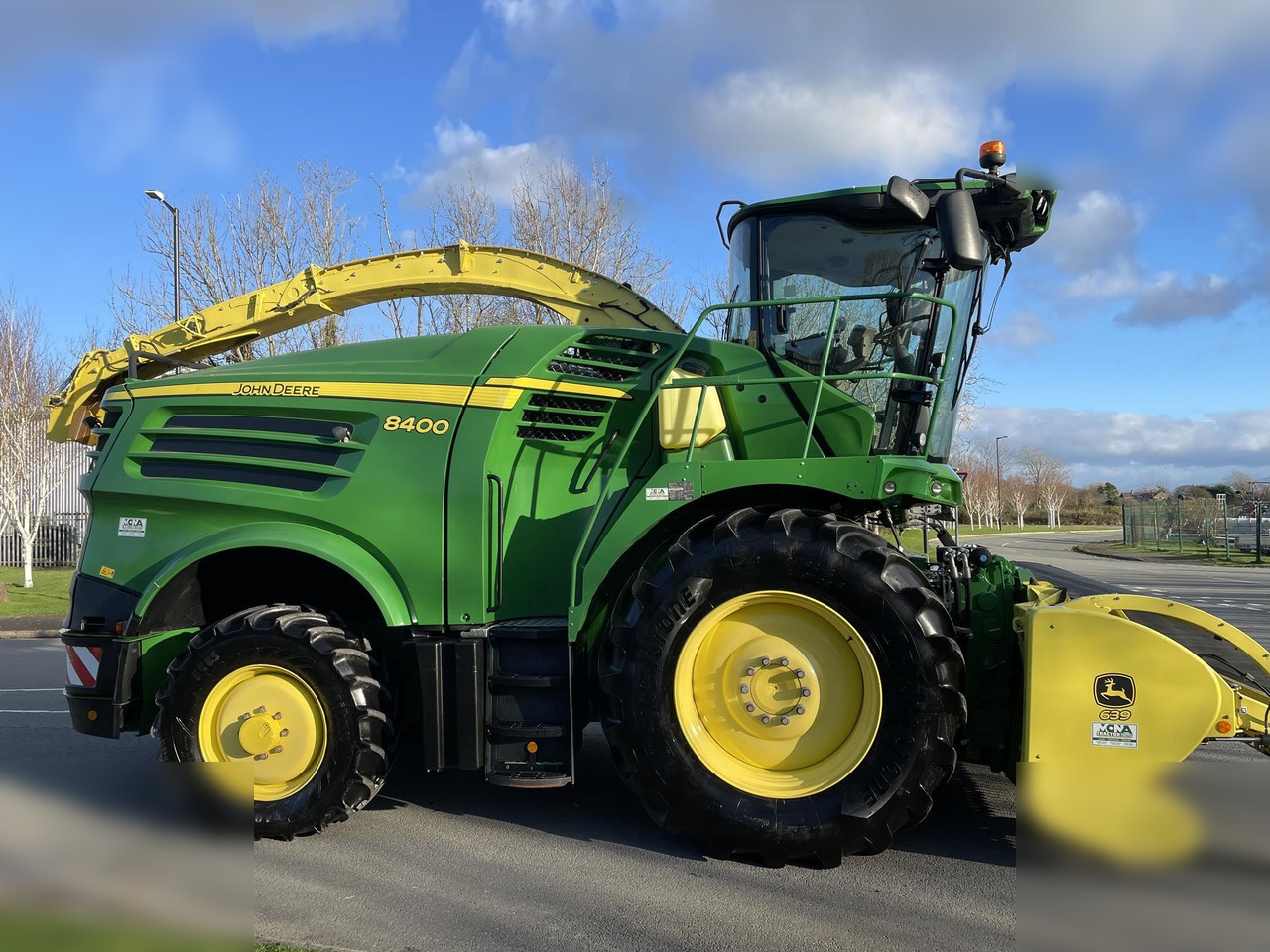 2018 JOHN DEERE 8400 - Pašarų kombainas: foto 1 2018 JOHN DEERE 8400 - Pašarų kombainas: foto 1