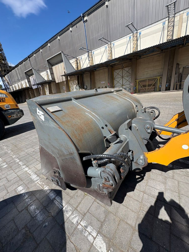 Liebherr L538 - Ratinis krautuvas: foto 3 Liebherr L538 - Ratinis krautuvas: foto 3