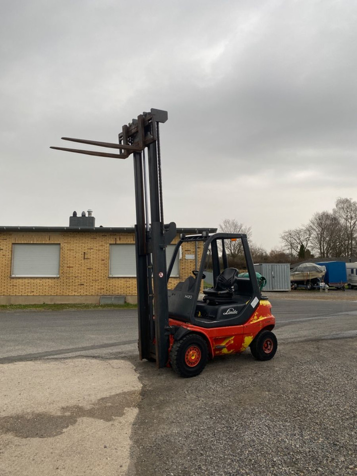 Linde H20T-03 - Dujinis krautuvas: foto 1 Linde H20T-03 - Dujinis krautuvas: foto 1