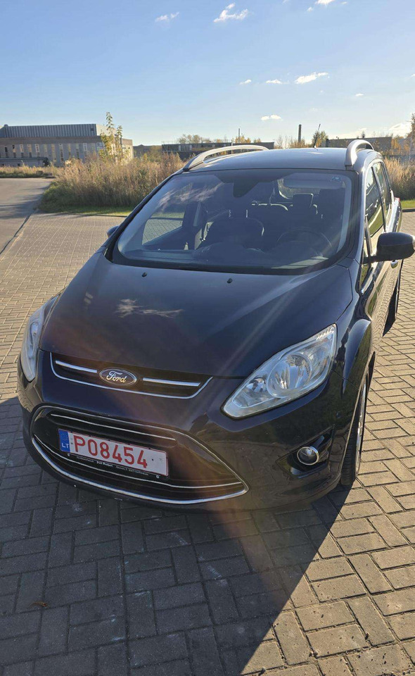 Ford C-MAX - Lengvasis automobilis: foto 3 Ford C-MAX - Lengvasis automobilis: foto 3