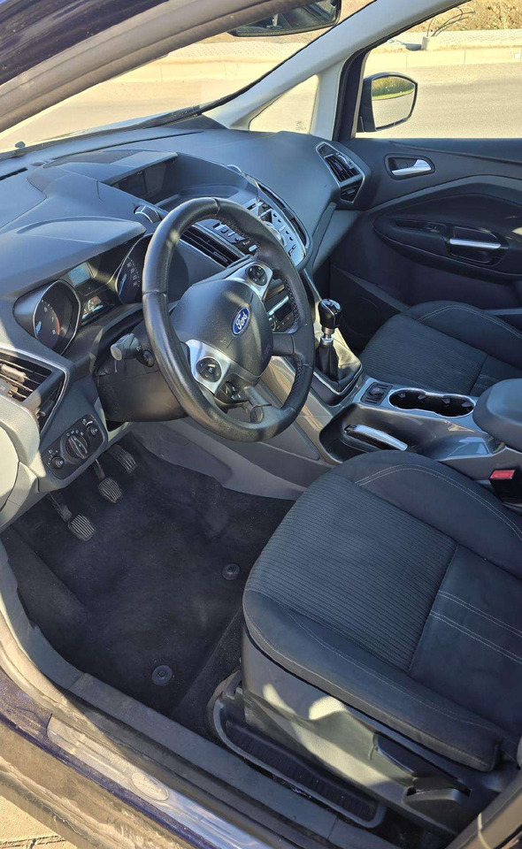 Ford C-MAX - Lengvasis automobilis: foto 5 Ford C-MAX - Lengvasis automobilis: foto 5