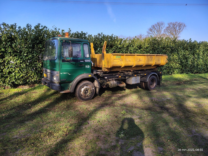 DAF 1300 - Konteineris-vežimus/ Sukeisti kūną sunkvežimis: foto 2 DAF 1300 - Konteineris-vežimus/ Sukeisti kūną sunkvežimis: foto 2