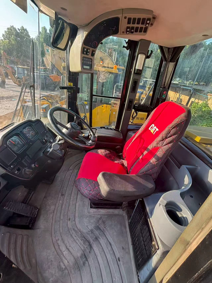 CATERPILLAR 966h High-configuration US version loader - Ratinis krautuvas: foto 3 CATERPILLAR 966h High-configuration US version loader - Ratinis krautuvas: foto 3
