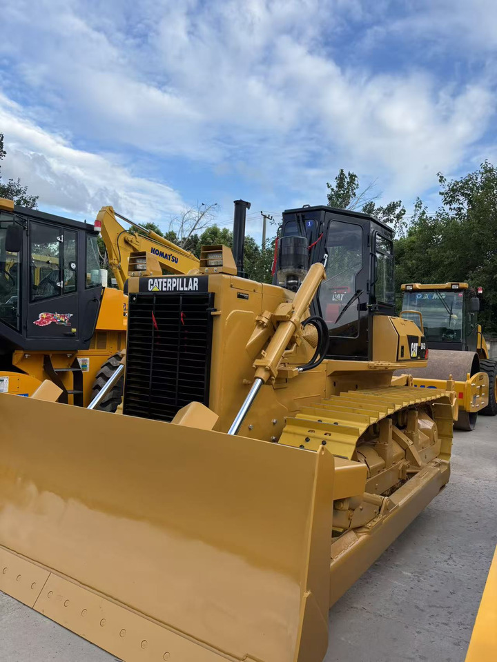 CATERPILLAR D6G caterpillar USA brand Heavy Duty Bulldozer For Mining & Road Construction - Buldozeris: foto 1 CATERPILLAR D6G caterpillar USA brand Heavy Duty Bulldozer For Mining & Road Construction - Buldozeris: foto 1