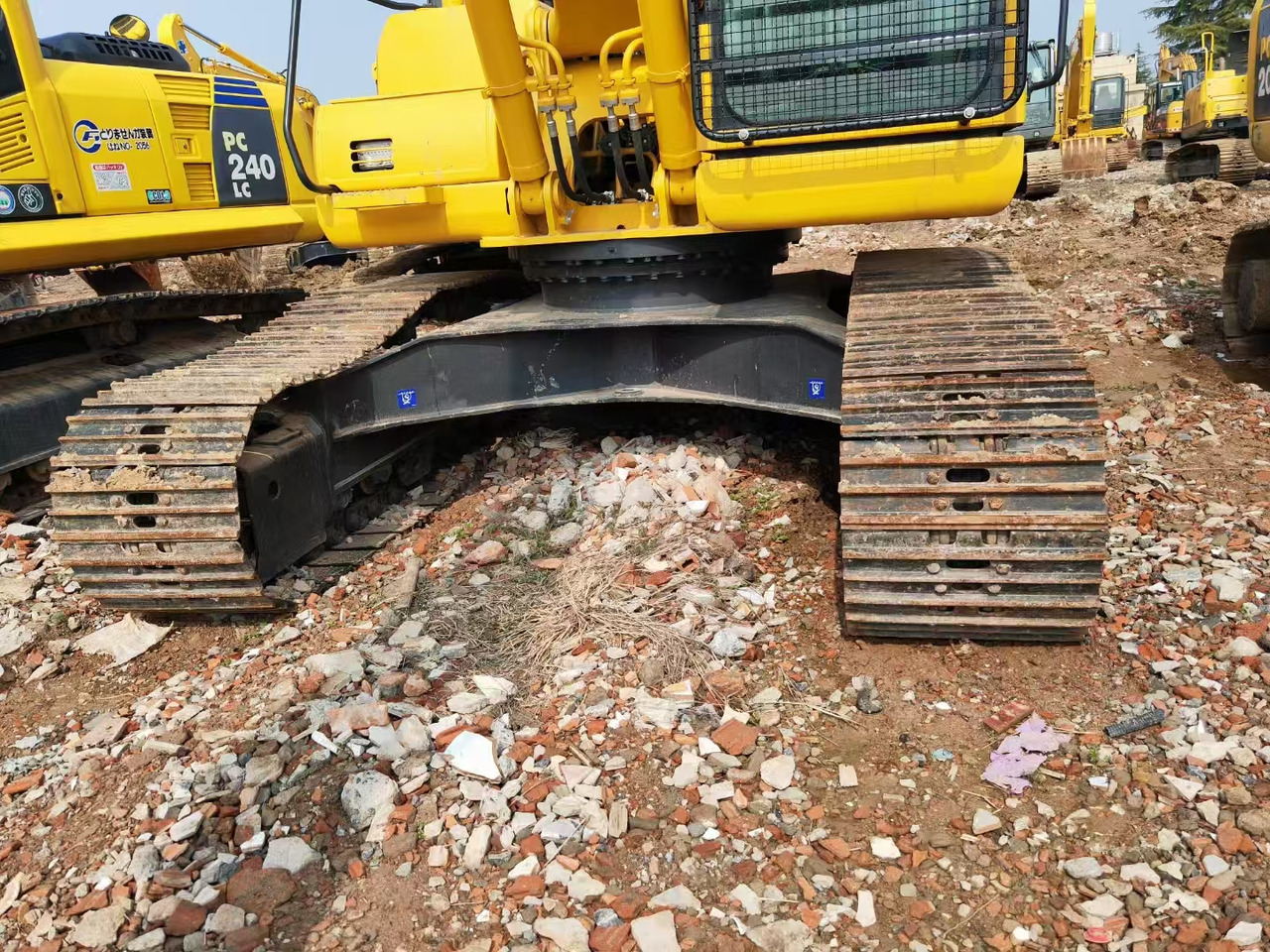 KOMATSU pc210-8 used crawler excavator japan brand hot sale - Vikšrinis ekskavatorius: foto 4 KOMATSU pc210-8 used crawler excavator japan brand hot sale - Vikšrinis ekskavatorius: foto 4