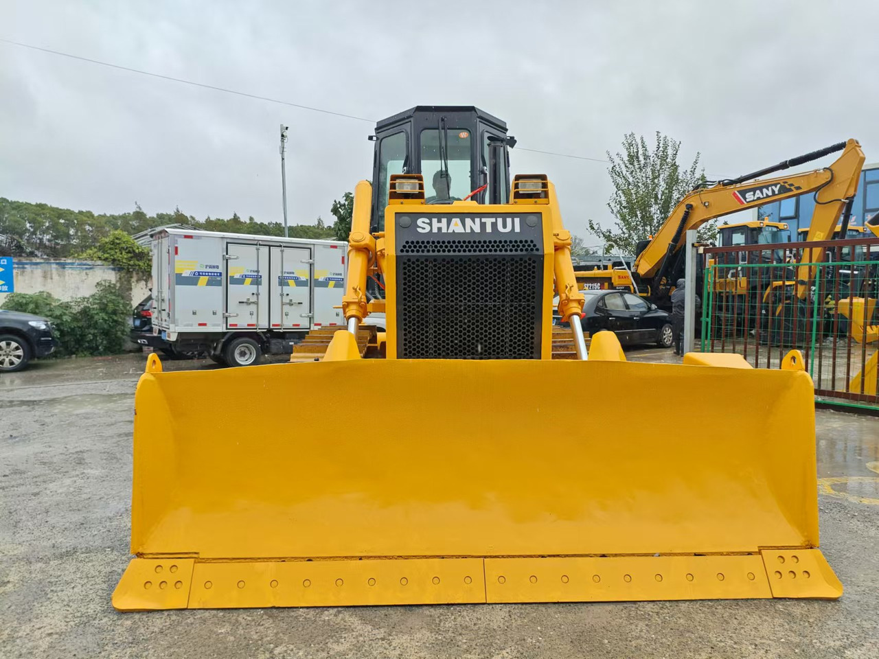 SHANTUI sd16 bullldozer made in china low price for sale - Buldozeris: foto 2 SHANTUI sd16 bullldozer made in china low price for sale - Buldozeris: foto 2